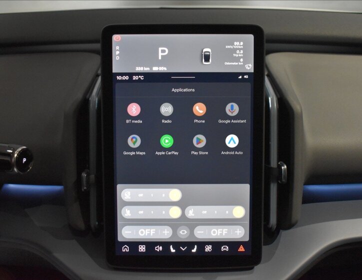 Volvo EX30 SUV / Terénní 0,0 200 kw