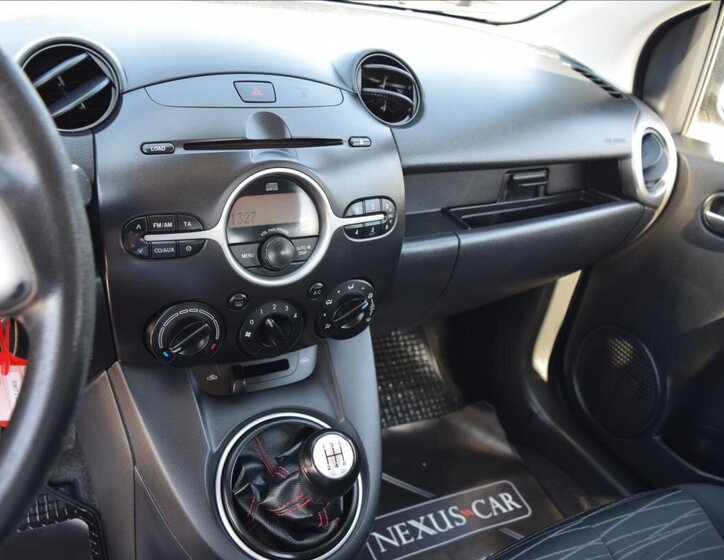 Mazda 2 Hatchback 1,3 l 55 kw