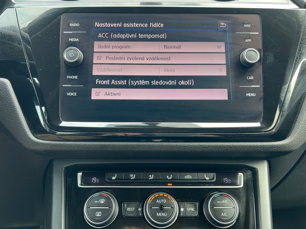 Volkswagen Touran MPV 1,4 l 110 kw