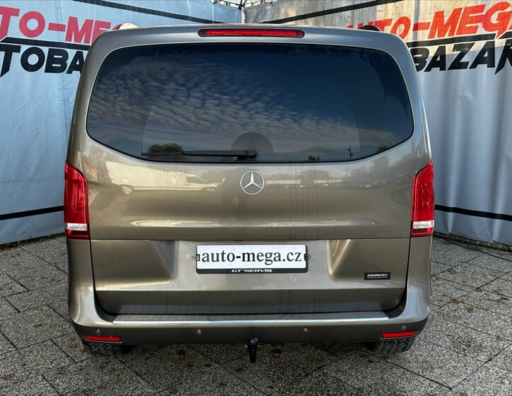Mercedes-Benz Vito 7