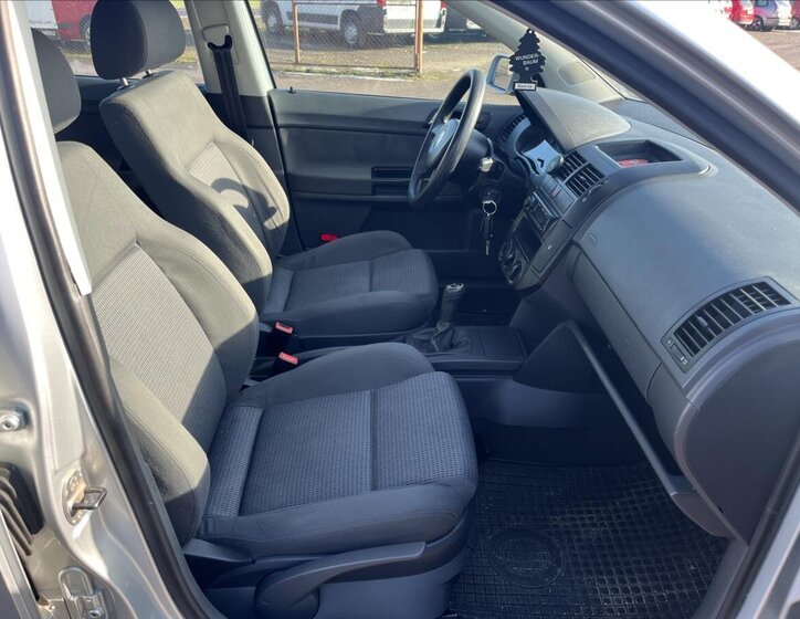 Volkswagen Polo Hatchback 1,4 l 55 kw