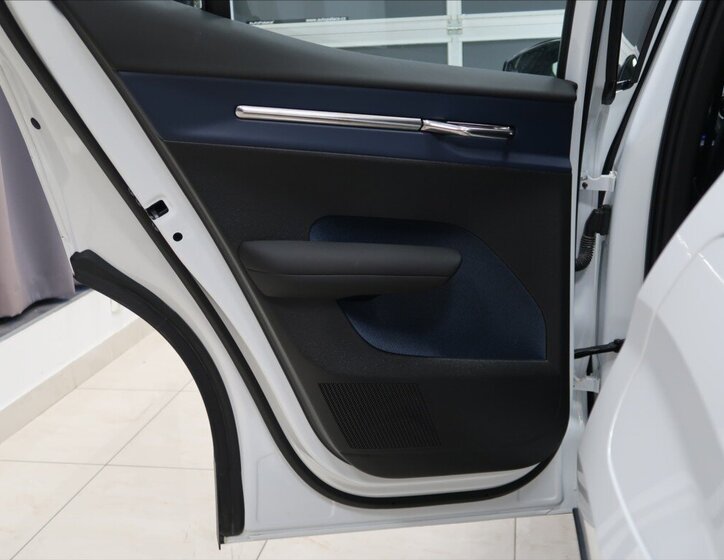 Volvo EX30 Hatchback 0,0 200 kw