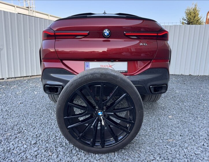 BMW X6 Sedan / Limuzína 3,0 l 210 kw
