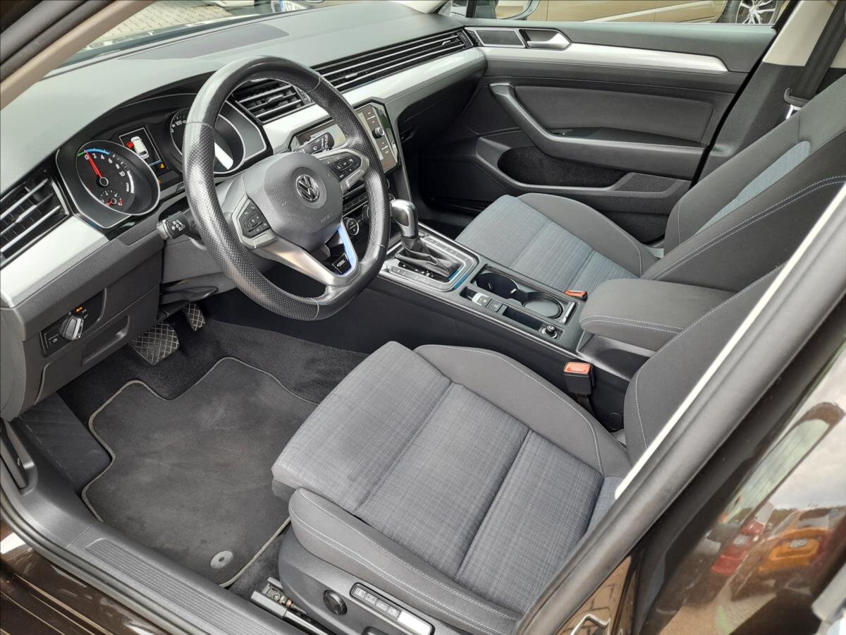 Volkswagen Passat Kombi 1,4 l 115 kw