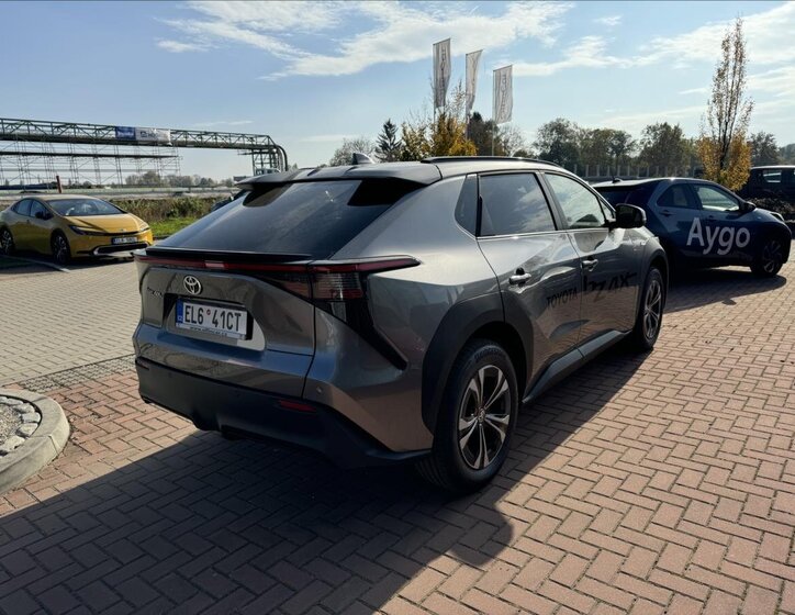 Toyota bZ4X SUV / Terénní 0,0 150 kw