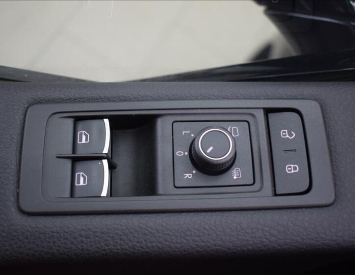 Volkswagen Multivan 36