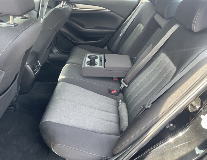 Mazda 6 Sedan / Limuzína 2,0 l 121 kw