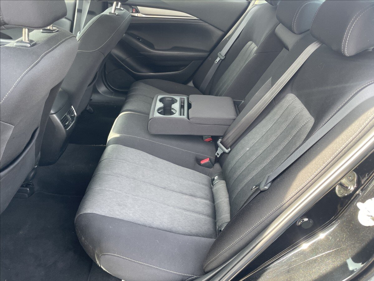 Mazda 6 Sedan / Limuzína 2,0 l 121 kw