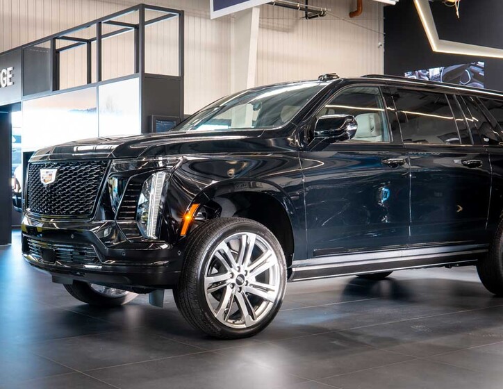 Cadillac Escalade 15