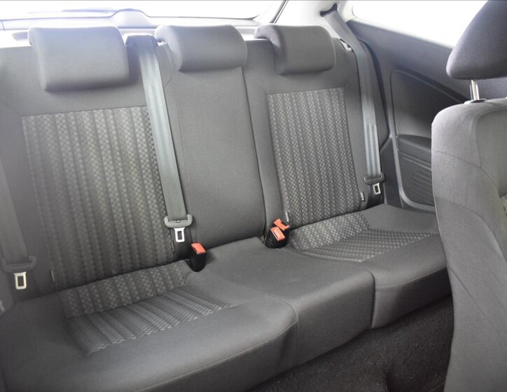 Volkswagen Polo Hatchback 999,0 44 kw