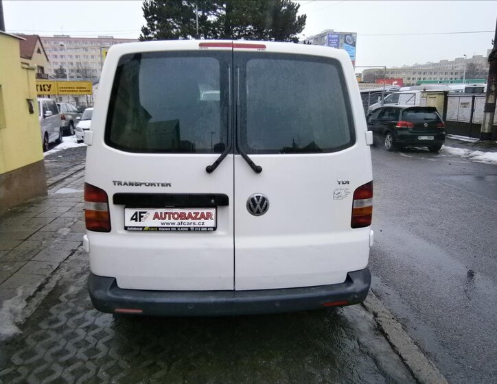 Volkswagen Transporter Skříň 1,9 l 62 kw