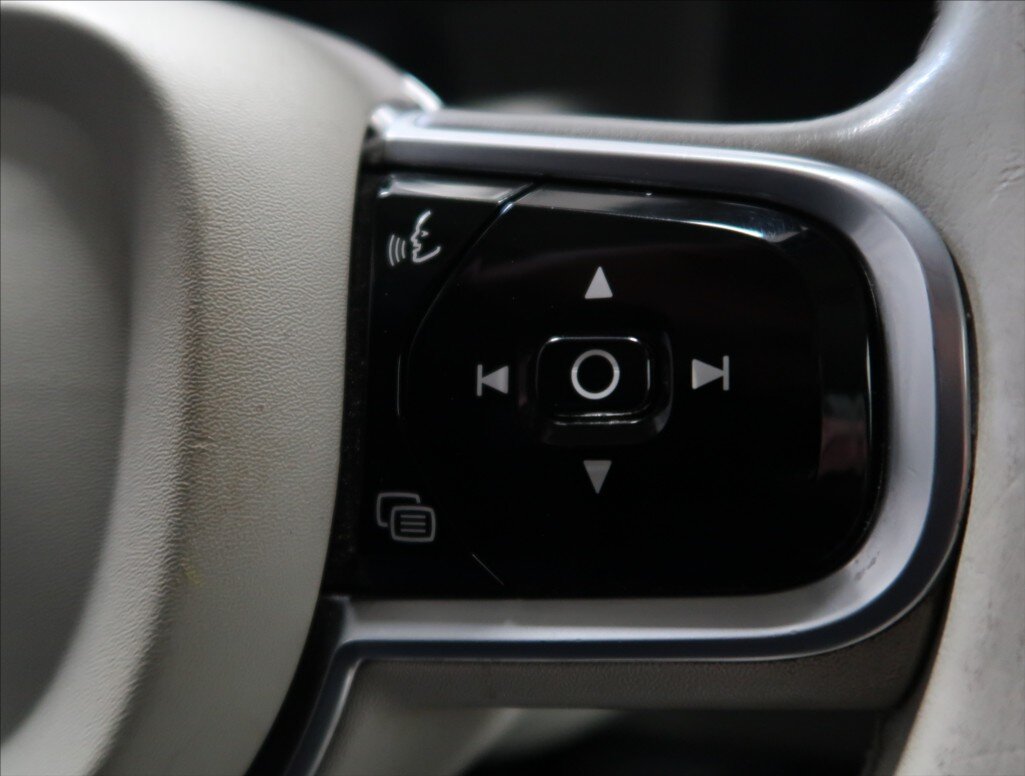 Volvo XC90 SUV 2,0 l 173 kw