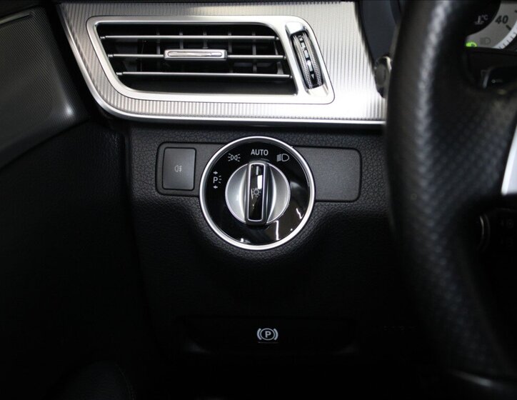 Mercedes-Benz Třídy E Sedan 2,1 l 150 kw