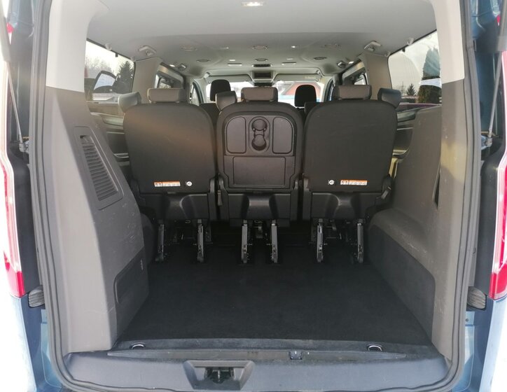 Ford Tourneo Custom 24