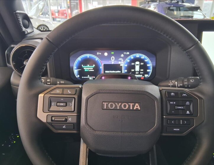 Toyota Land Cruiser SUV 2,8 l 151 kw