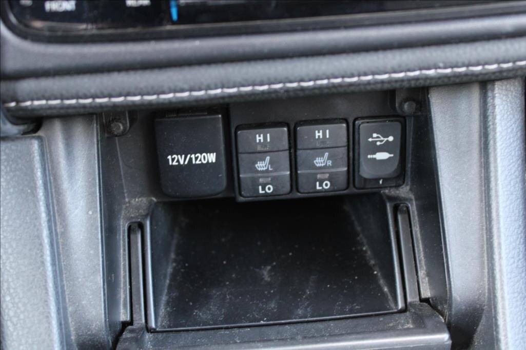 Toyota Corolla Sedan / Limuzína 1,6 l 97 kw