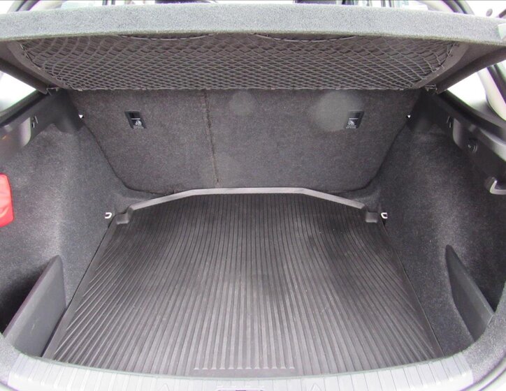 Škoda Scala Hatchback 1,6 l 85 kw