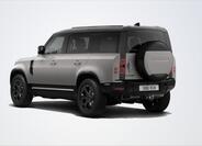 Land Rover Defender 3