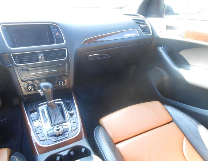 Audi Q5 SUV / Terénní 2,0 l 125 kw