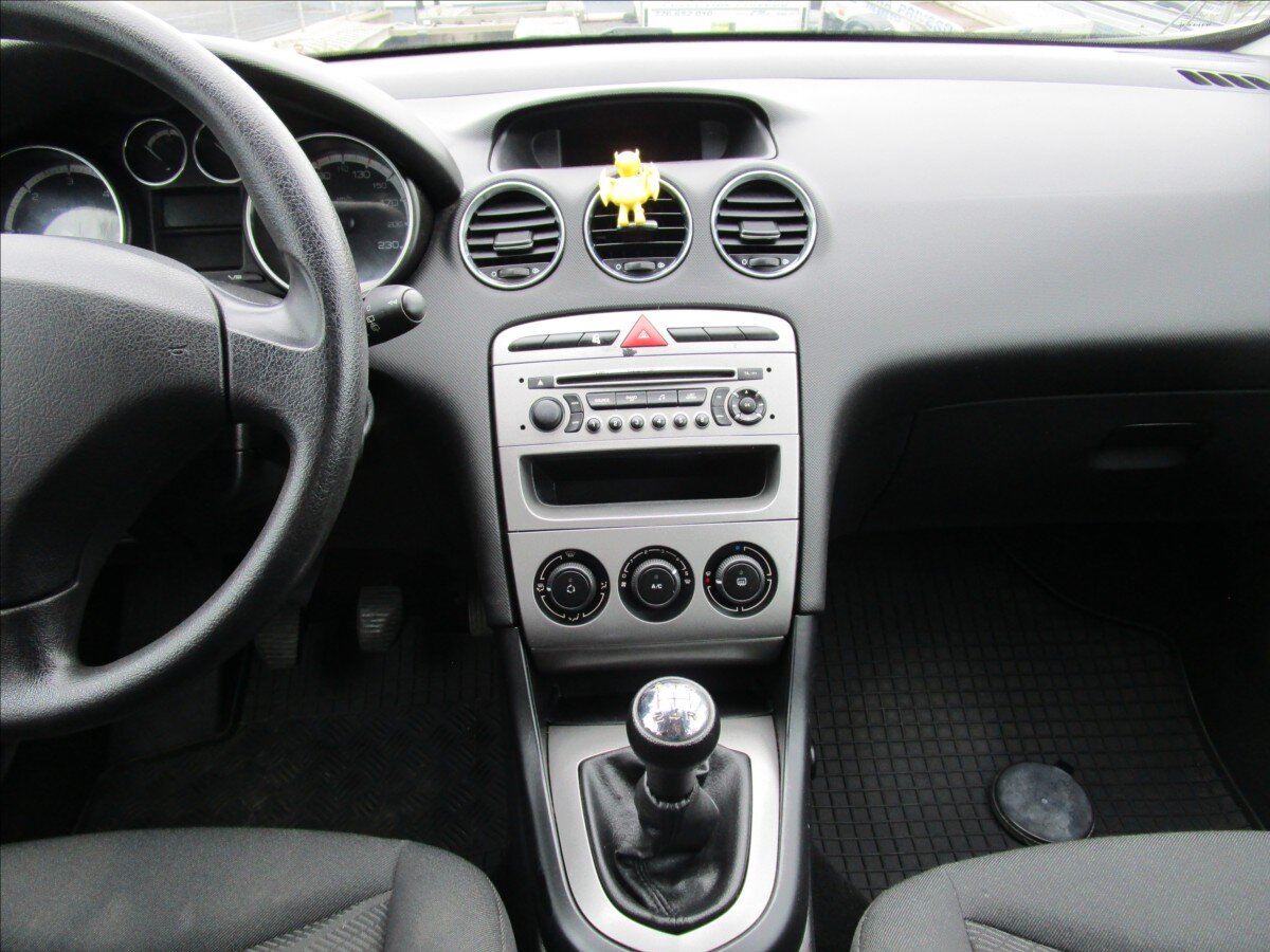 Peugeot 308 Hatchback 1,6 l 66 kw