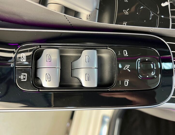 Mercedes-Benz Třídy S 33