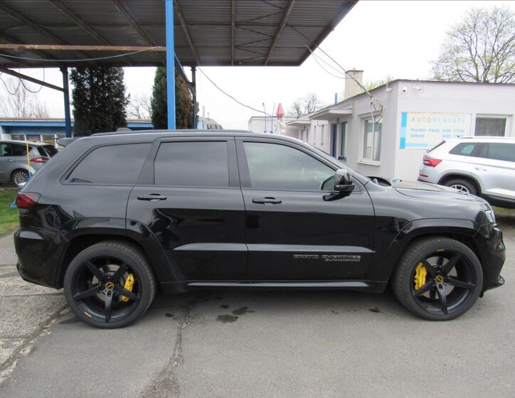 Jeep Grand Cherokee SUV / Terénní 6,2 l 527 kw