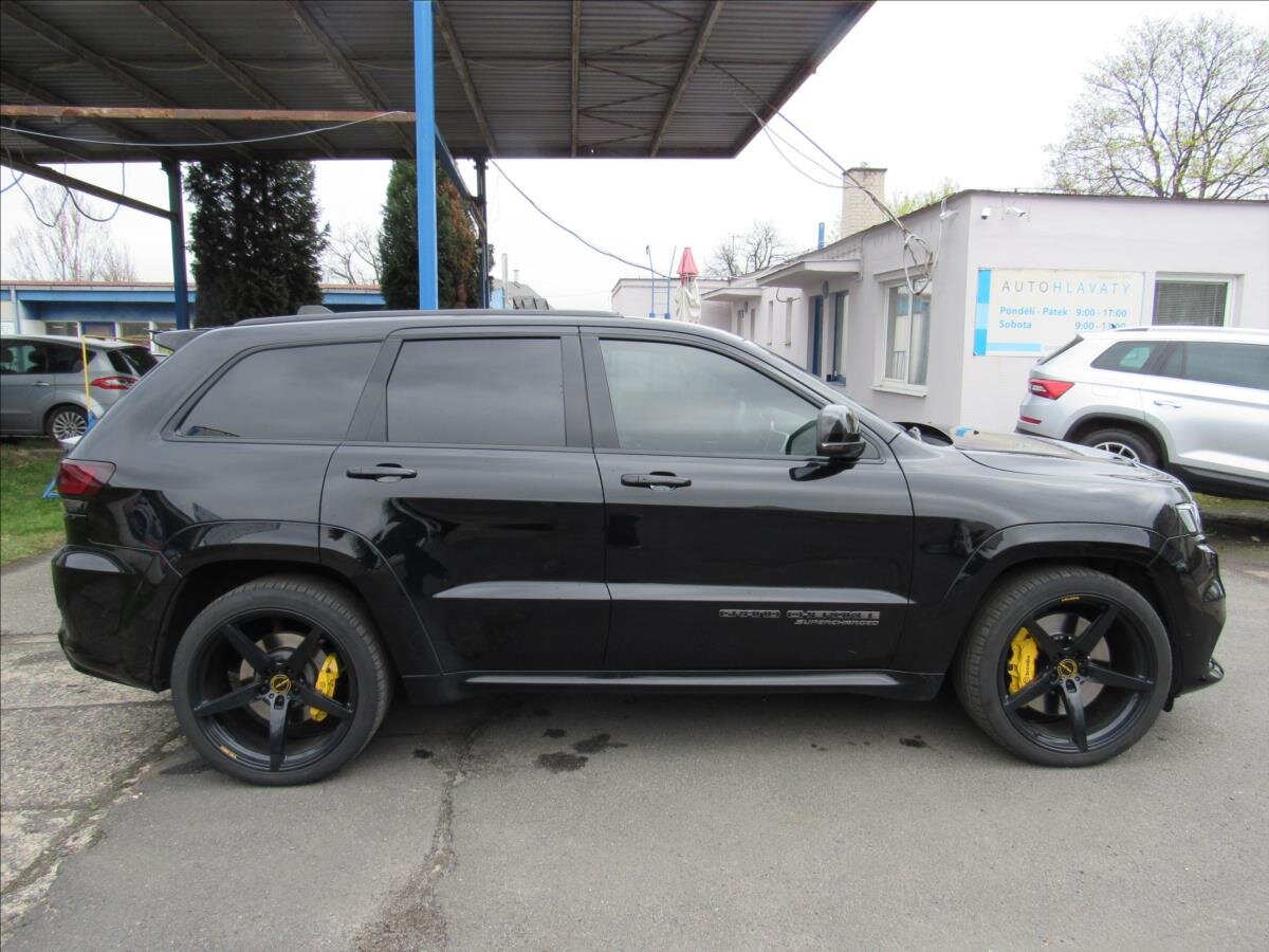 Jeep Grand Cherokee SUV / Terénní 6,2 l 527 kw