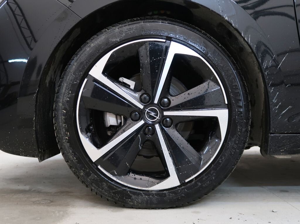 Opel Astra Hatchback 1,2 l 96 kw