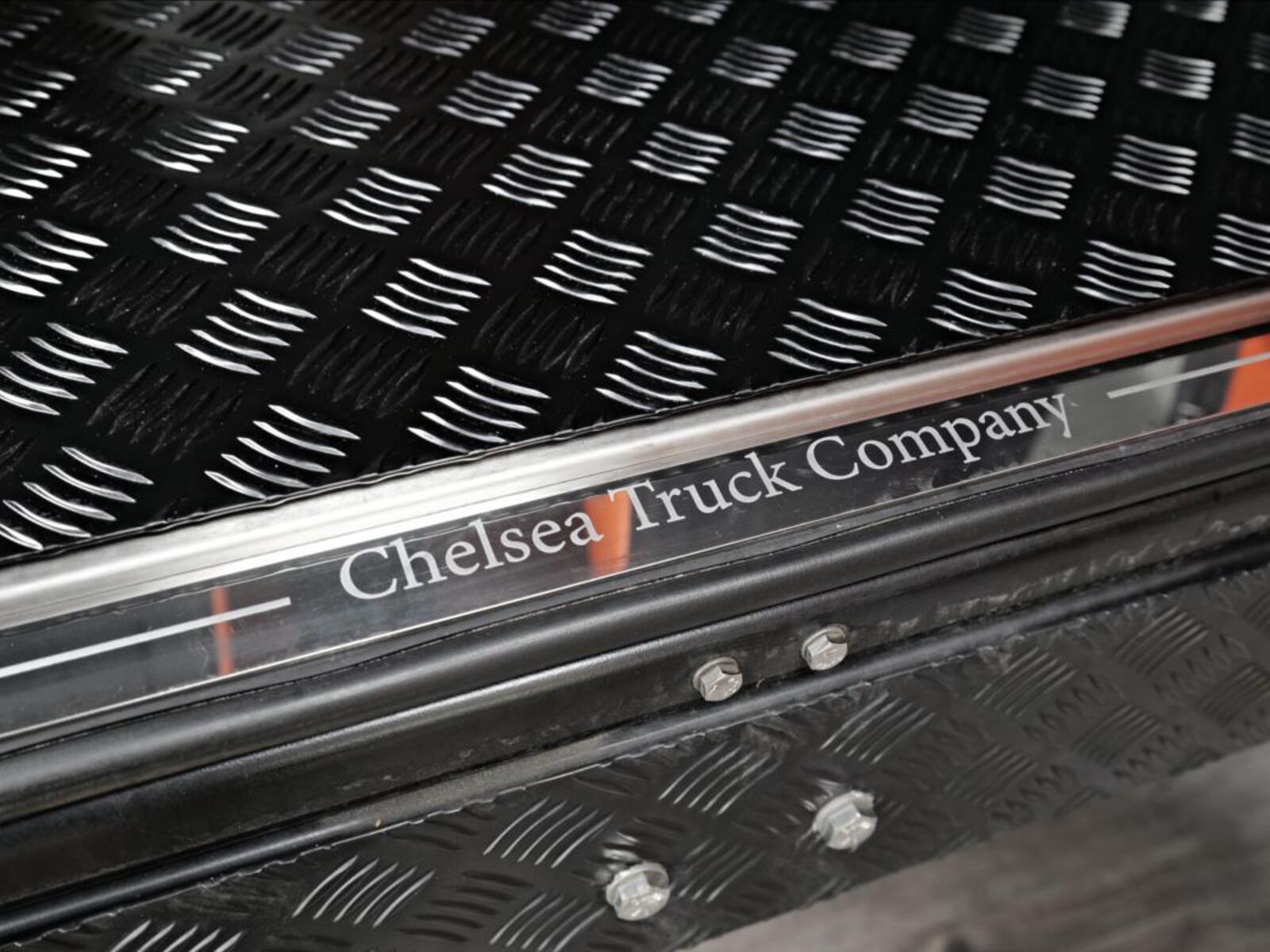 Land Rover Defender 31