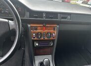 Mercedes-Benz 124 Kupé 1,9 l 100 kw