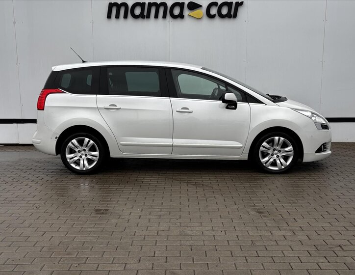 Peugeot 5008 MPV 2,0 l 120 kw