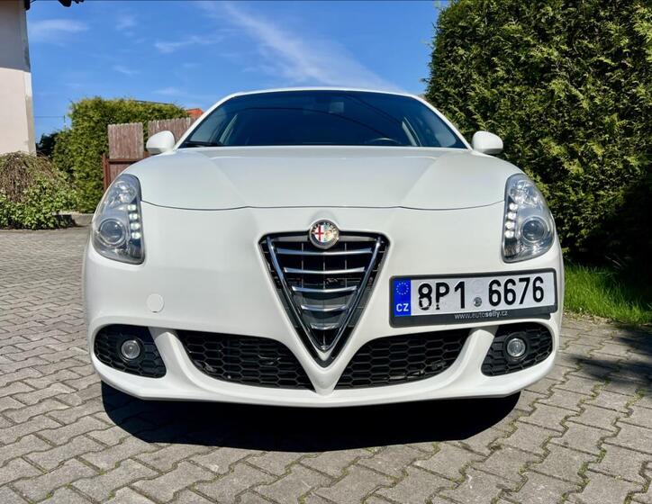 Alfa Romeo Giulietta 8