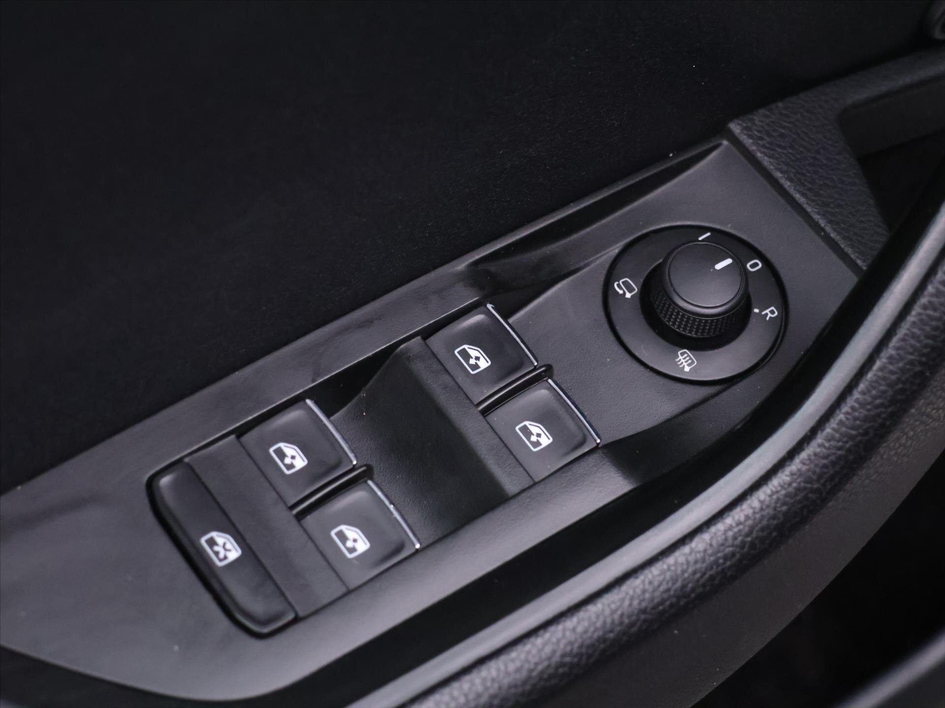 Škoda Superb Liftback 2,0 l 110 kw