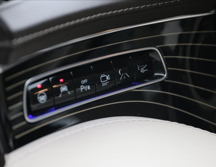 Mercedes-Benz Třídy S 33