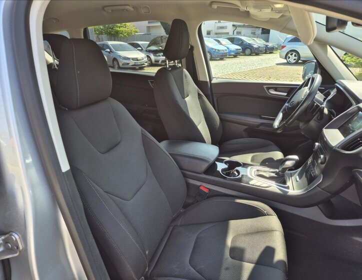 Ford S-MAX MPV 2,0 l 132 kw