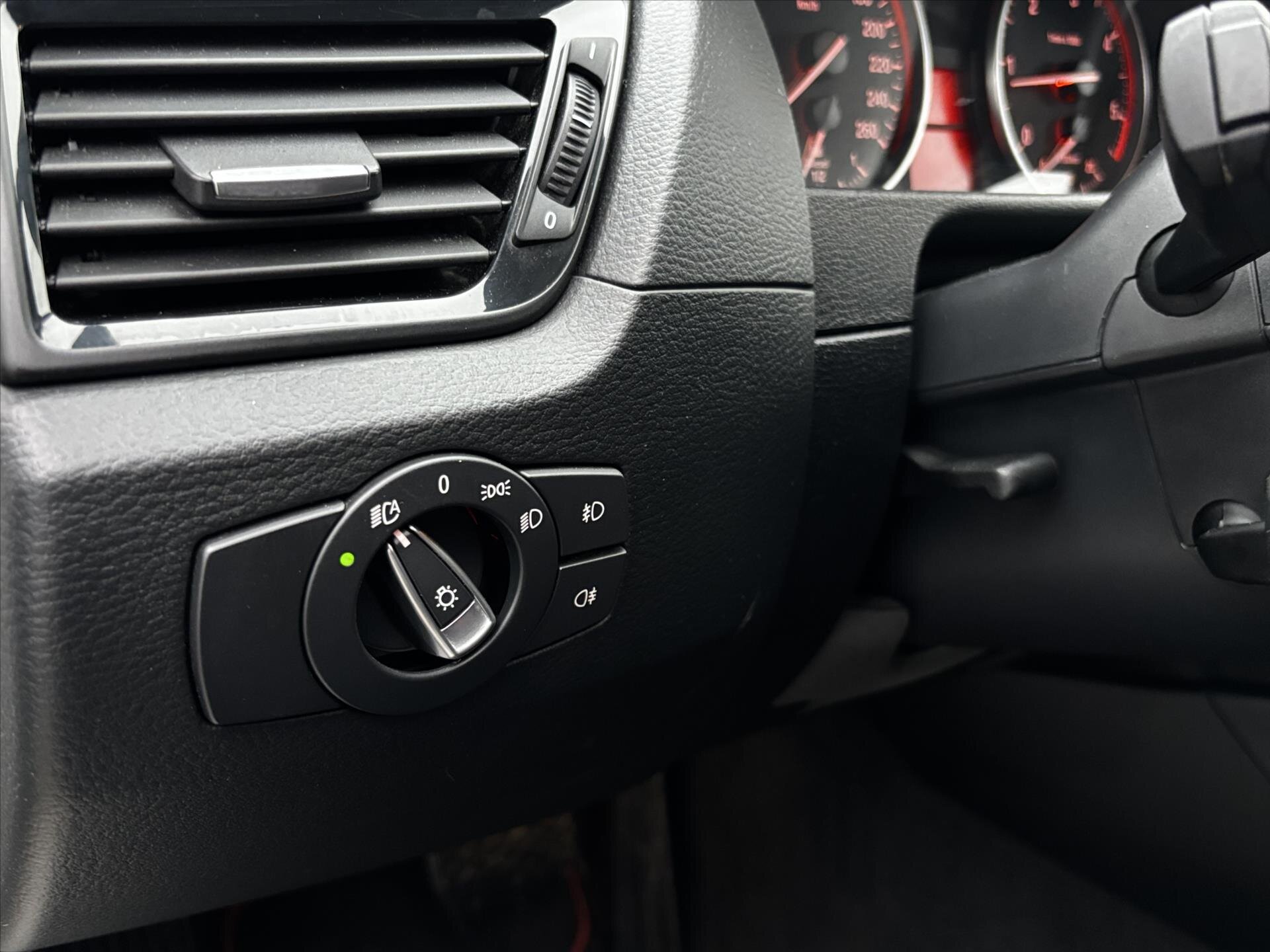 BMW X1 SUV / Terénní 2,0 l 105 kw