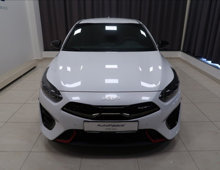 KIA ProCeed Kombi 1,6 l 150 kw