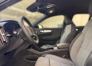 Volvo XC40 SUV / Terénní 2,0 l 120 kw