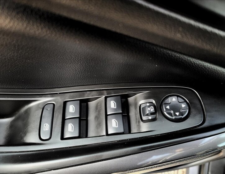 Opel Grandland X SUV / Terénní 1,5 l 96 kw