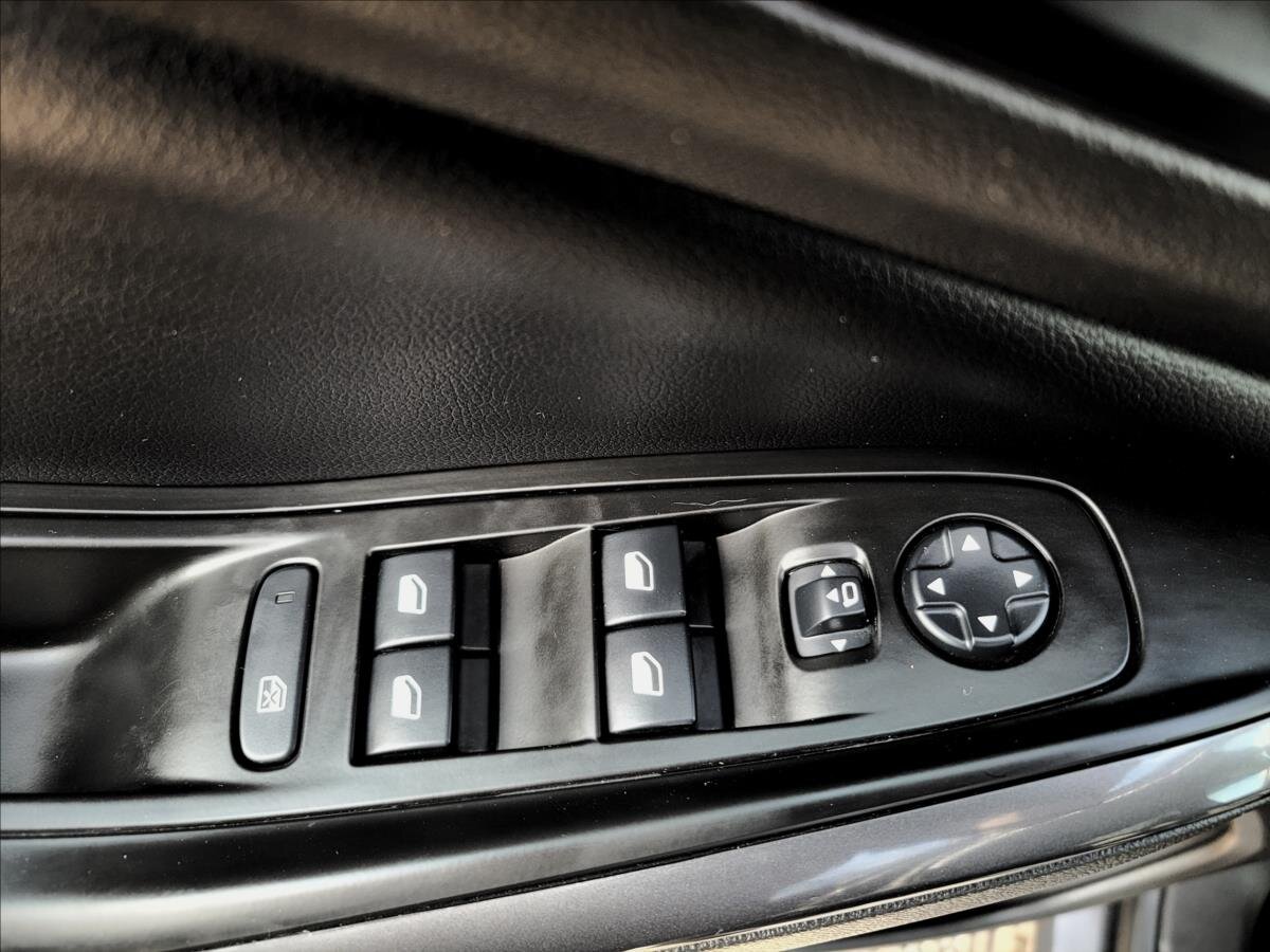 Opel Grandland X SUV / Terénní 1,5 l 96 kw