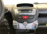 Peugeot 107 16