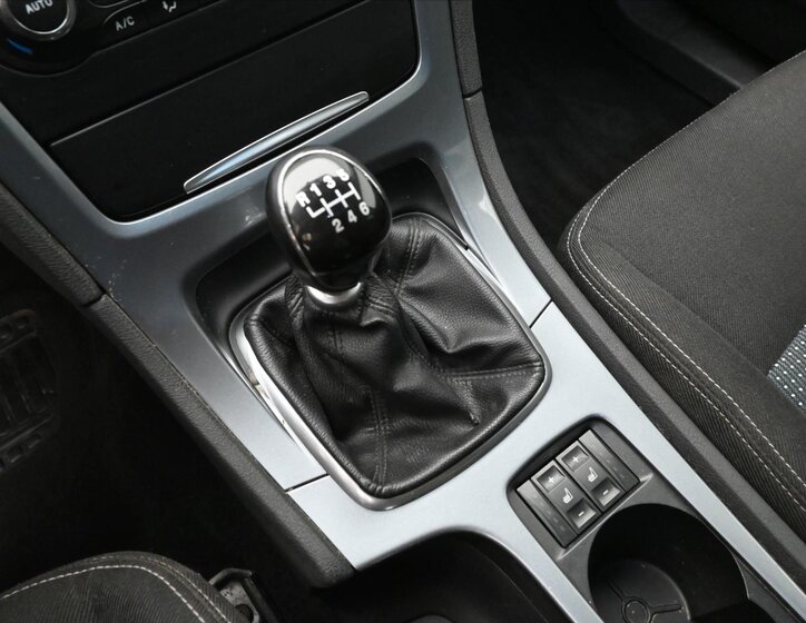 Ford Mondeo Kombi 2,0 l 103 kw