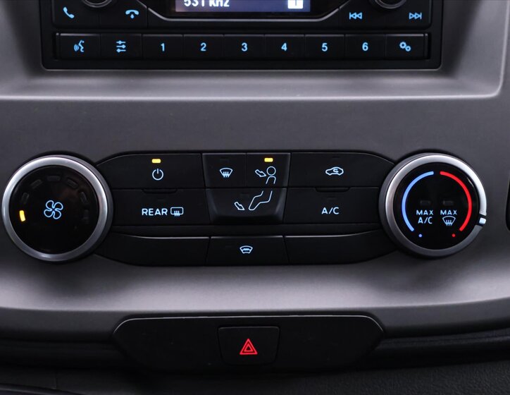 Ford Transit Kombi 2,0 l 96 kw