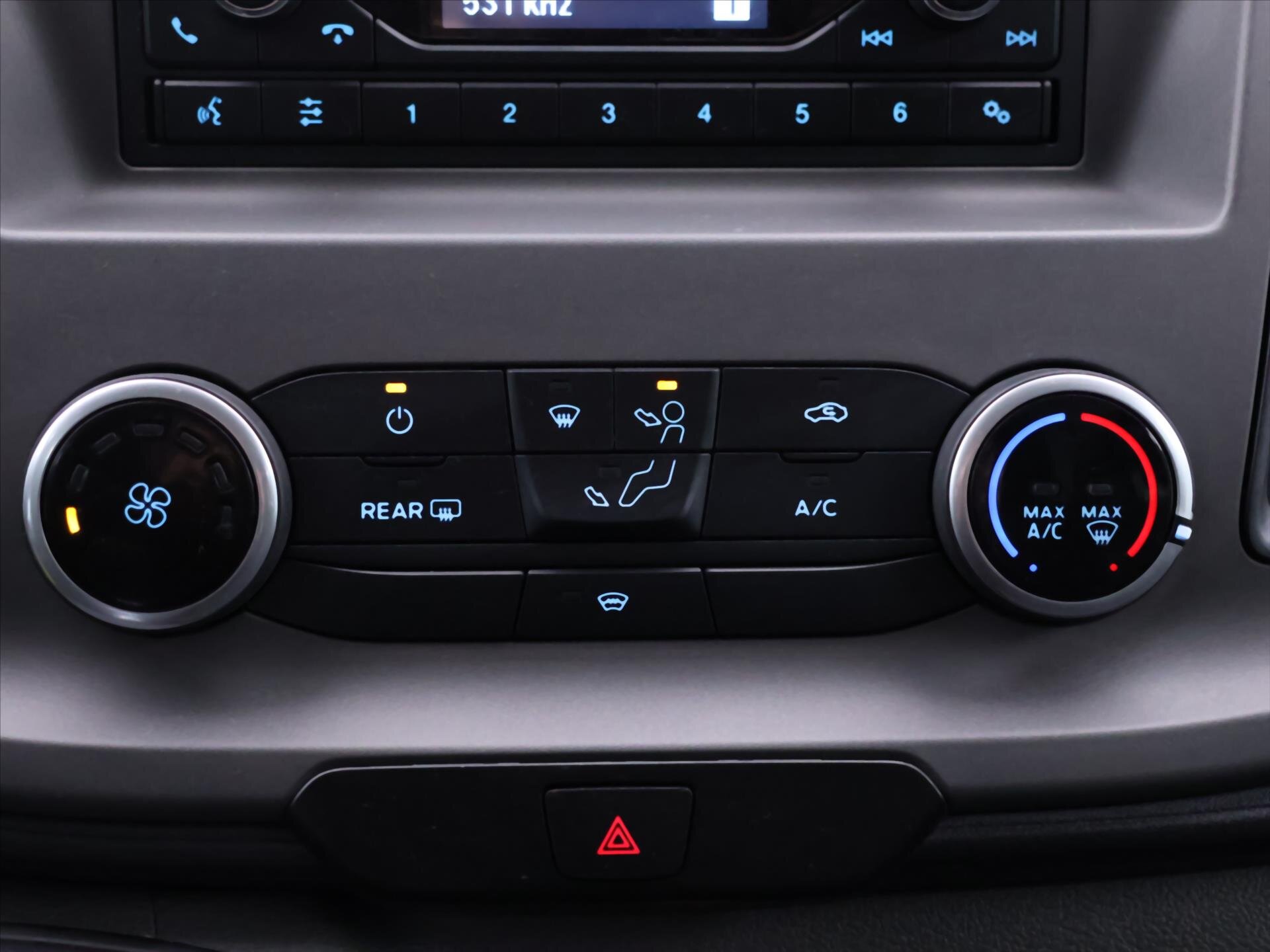 Ford Transit Kombi 2,0 l 96 kw