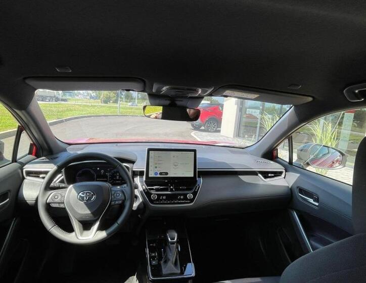 Toyota Corolla Cross 37