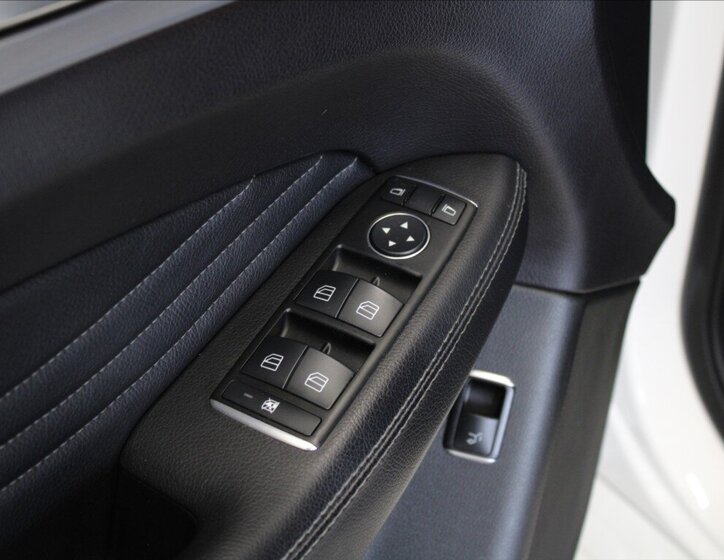 Mercedes-Benz GLE 18