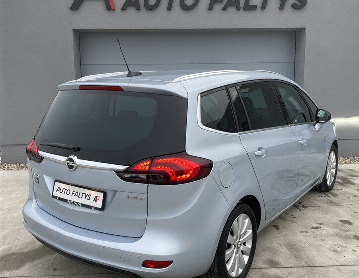 Opel Zafira 3