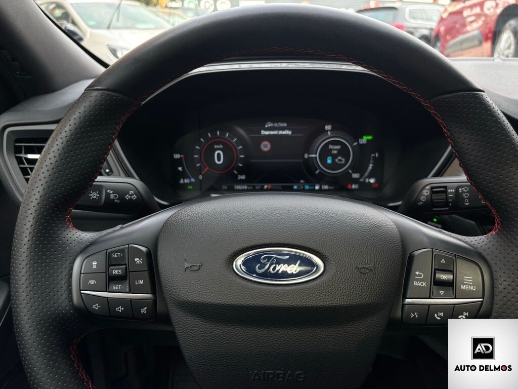 Ford Kuga SUV / Terénní 2,5 l 165 kw