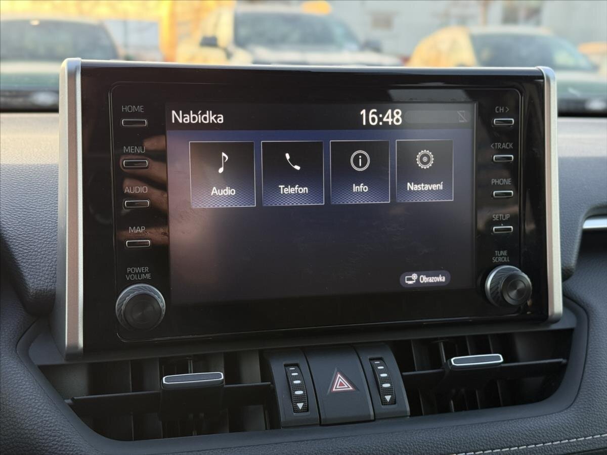 Toyota RAV4 SUV / Terénní 2,0 l 129 kw