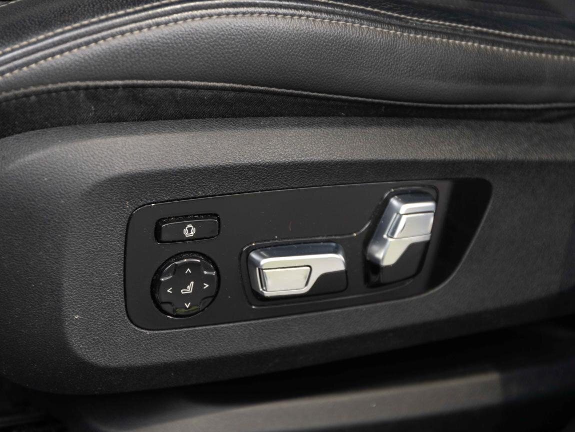 BMW X5 SUV / Terénní 3,0 l 195 kw